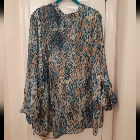 NYC Design Blouse - Picture 2 of 7